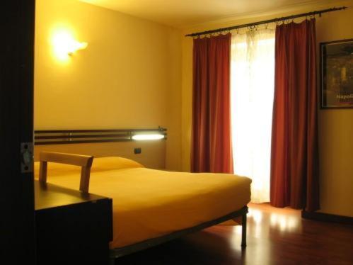 Duomo Apartments เนเปิลส์ ภายนอก รูปภาพ